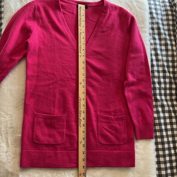 Takashimaya Japan 100% Cashmere Cardigan Sweater Pockets Size Medium Hot Pink - Picture 12 of 16